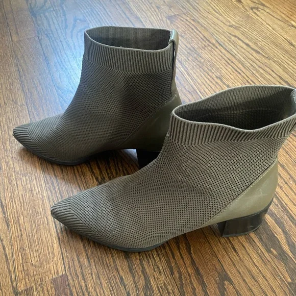 Everlane Boss Boot in ReKnit in caper green in size 8 - Picture 6 of 6
